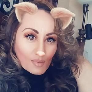 Meet your Posher, Teresa